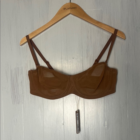NWT SKIMS Ultra Fine Mesh Strapless Bra in Bronze Size 38C - Picture 2 of 8